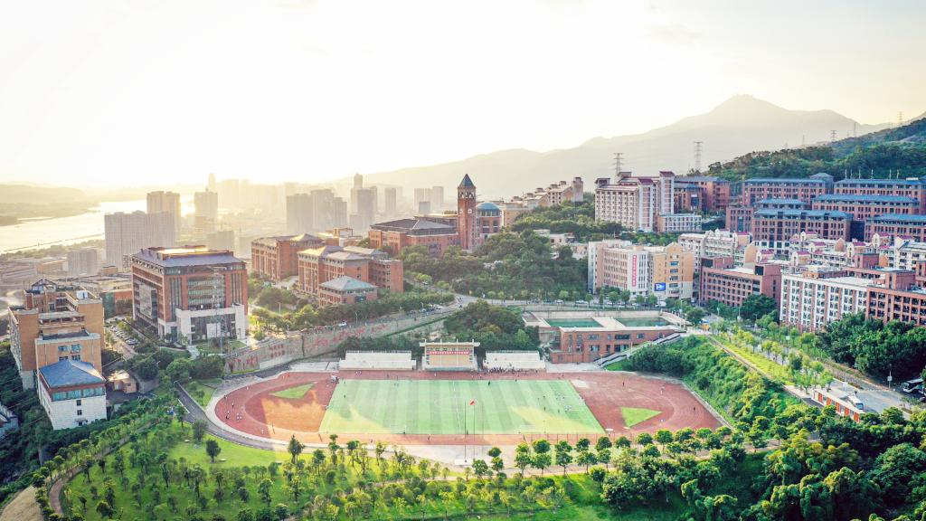 陽光學(xué)院教室空調(diào)節(jié)能集控制系統(tǒng)