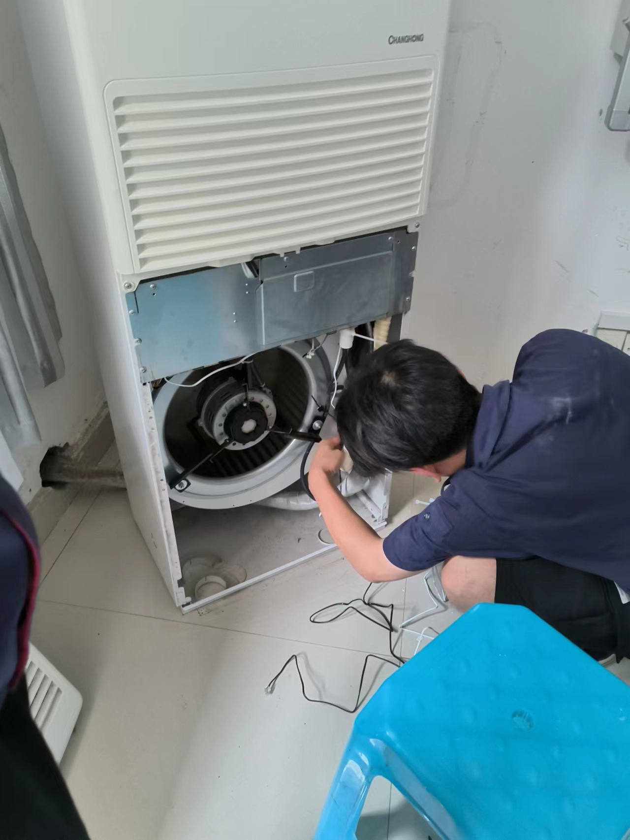 空調(diào)控制器-教室分體空調(diào)集中控制系統(tǒng)運(yùn)用